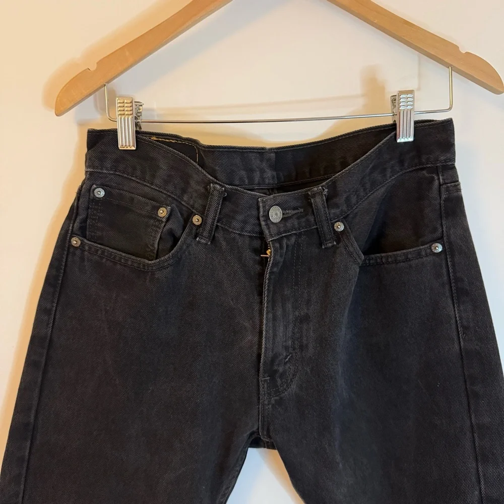 Levi's 505 Jeans - Picture 4 of 6